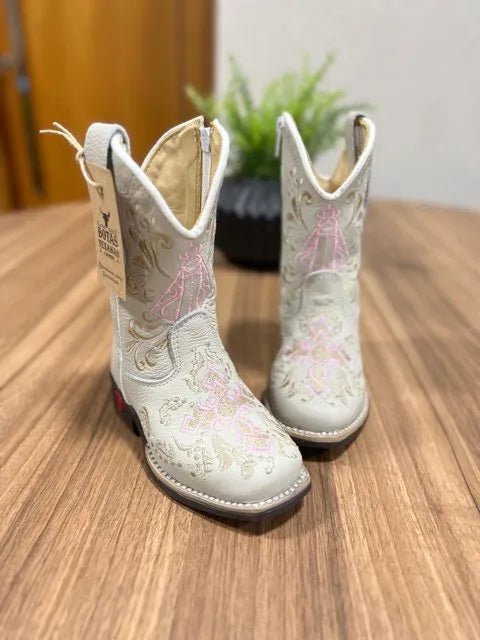 Texana Maria Infantil - Couro Off-White/Bordado Cruz e Padroeira Rosa Ramos Bege - Imagem 3