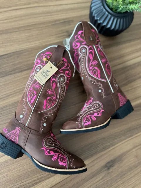 Texana Alice - Couro Horse Nescau/Bordado Tribal Rosa com Padroeira - Imagem 3