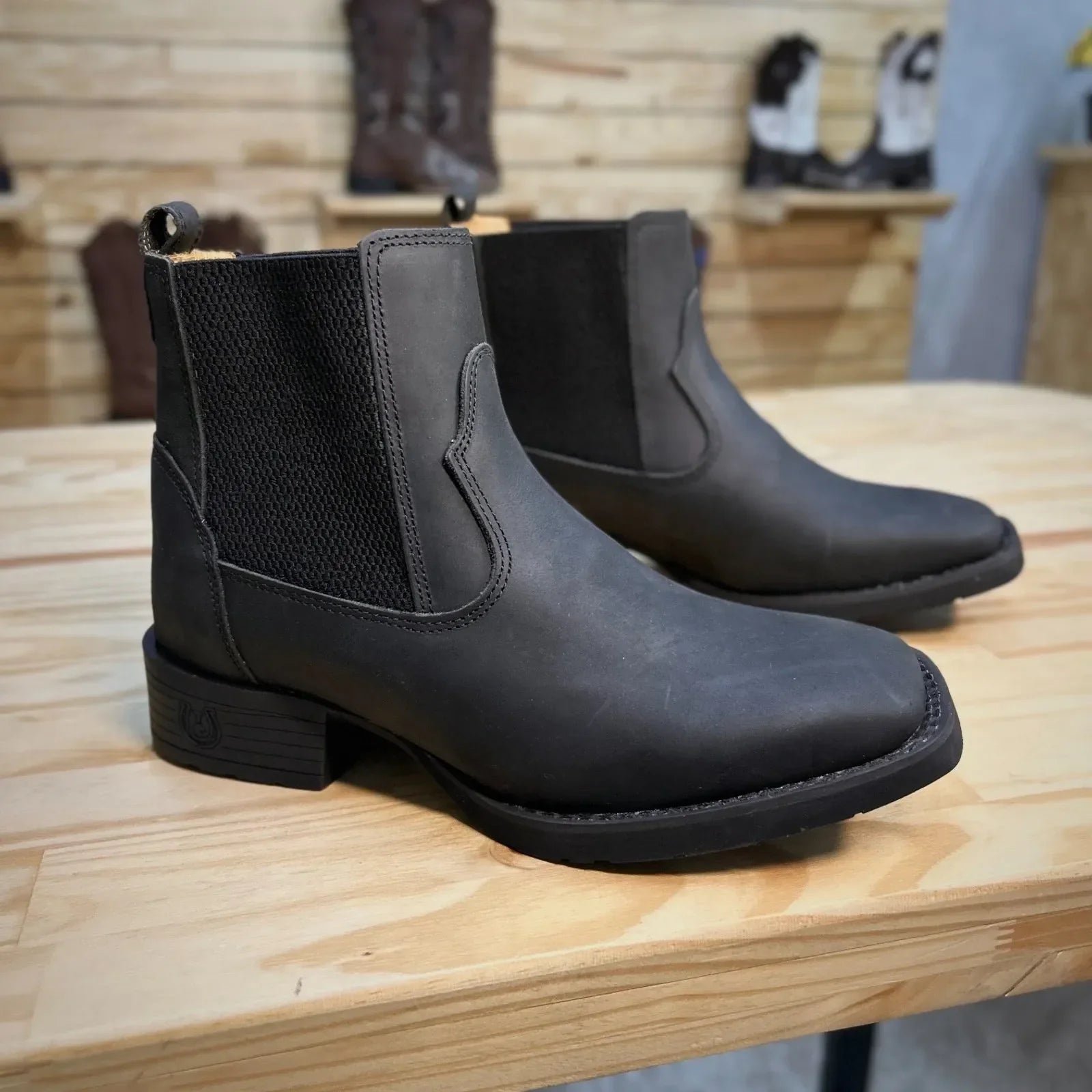 Botina Casca de Bala - Couro Crazy Horse Preto - Imagem 5