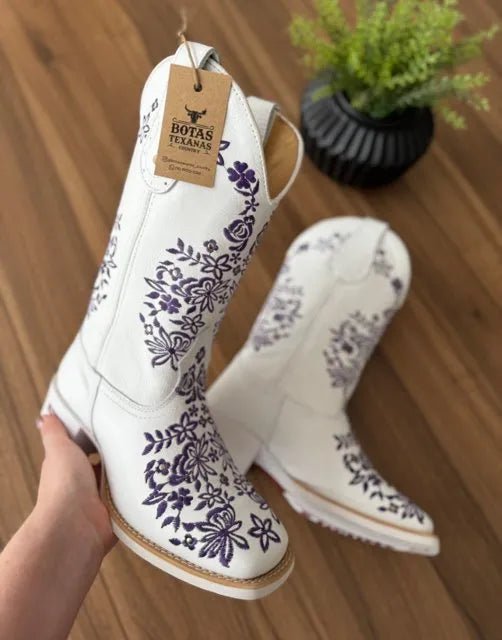 Texana Maitê - Couro Floatter Branco/Bordado Lilás Florência com Metais - Imagem 3