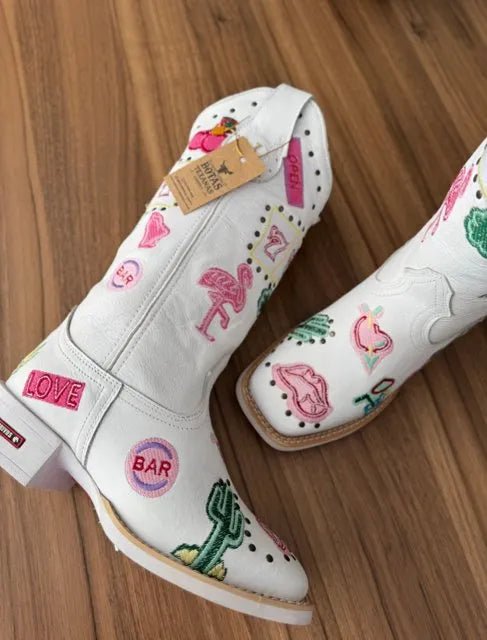 Texana Fabiana - Couro Floatter Branco/Bordado Símbolos - Imagem 4